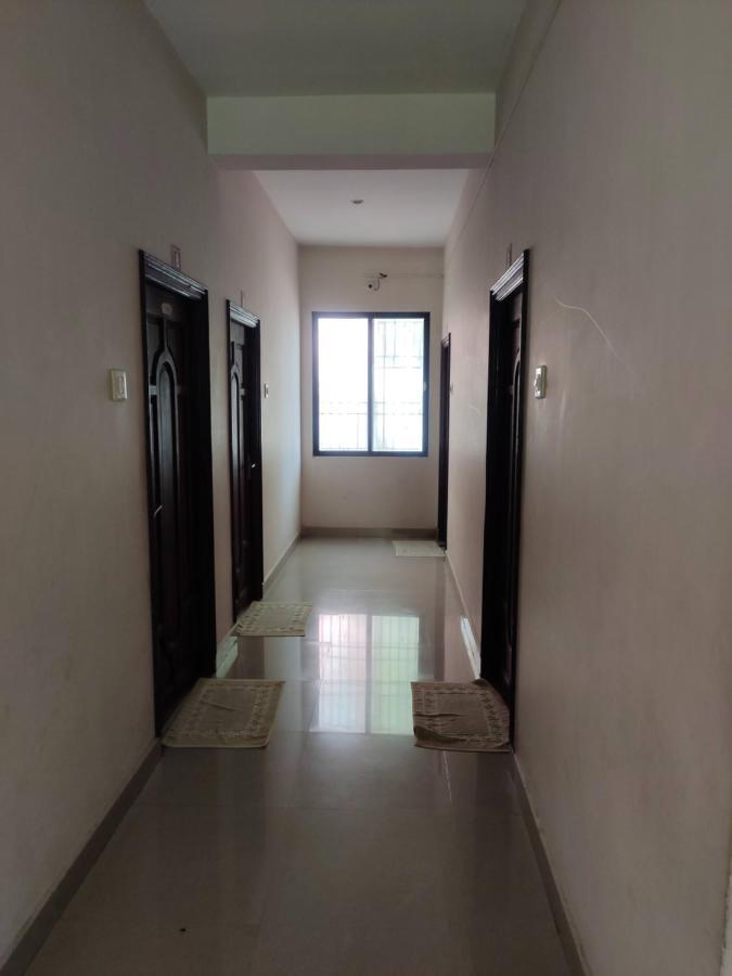 Subasree Cottage Tirunallar Extérieur photo